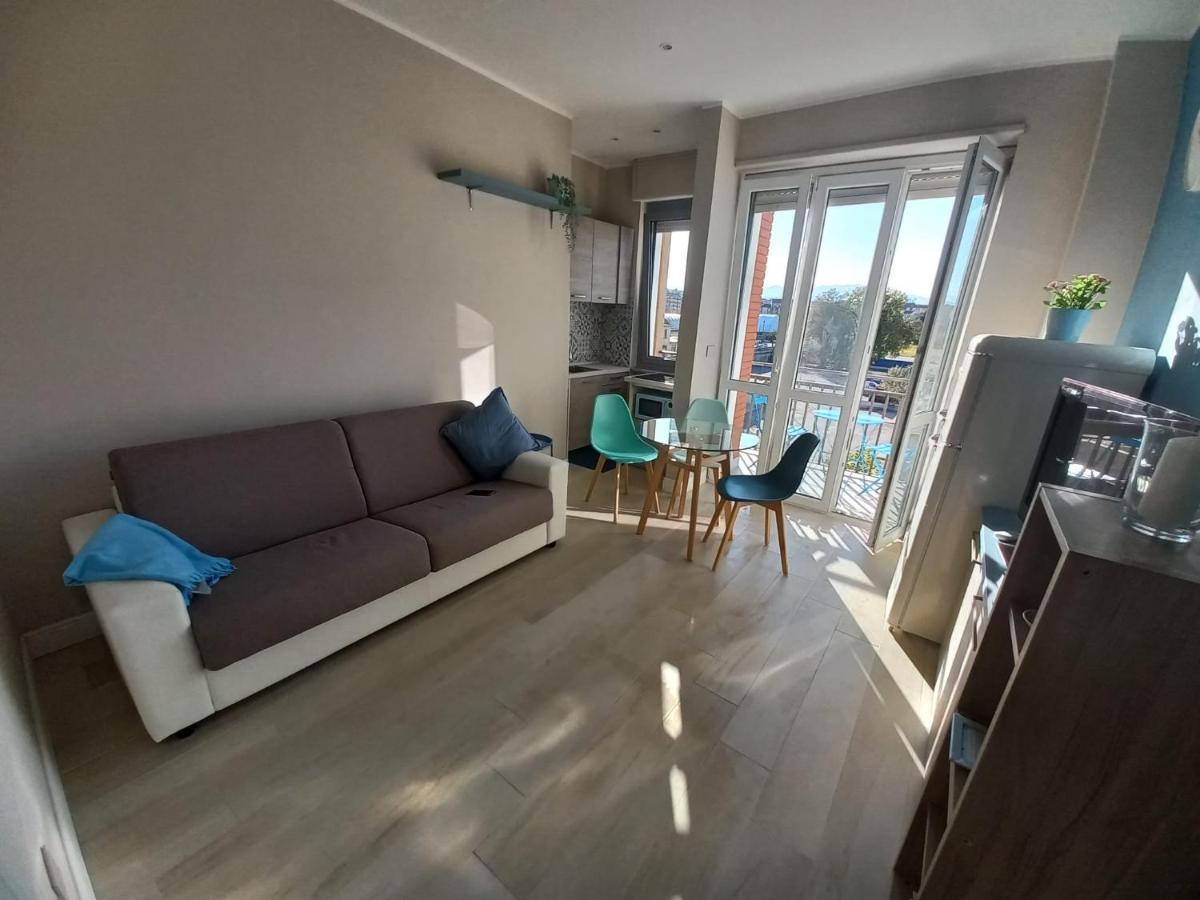 A Due Passi Metro Italia '61 Apartment Turin Bagian luar foto