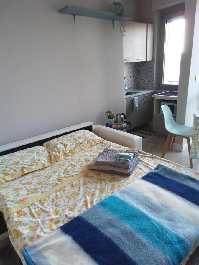 A Due Passi Metro Italia '61 Apartment Turin Bagian luar foto